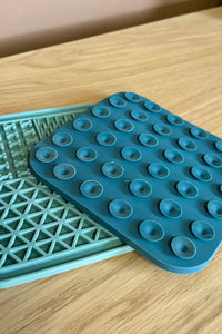 Lick mat size S for dogs and cats TURQUOISE